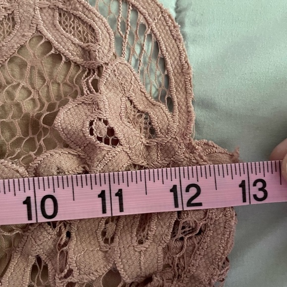 Free People Pink lace feminine bralette - Picture 5 of 7